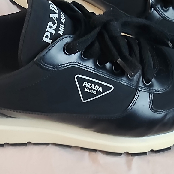 Prada Men's 11.5 Black Shock Absorbing Low Top - Picture 2 of 15